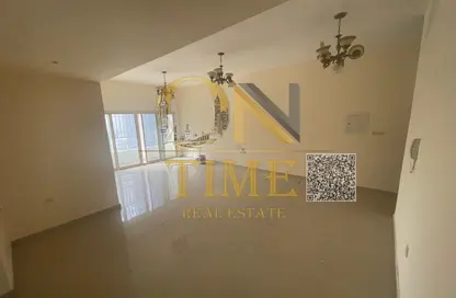 شقة - 2 غرف نوم - 2 حمامات للايجار في برج البوابة 1 - مشيرف - عجمان