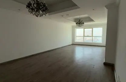 Apartment - 3 Bedrooms - 4 Bathrooms for sale in Al Rund Tower - Al Khan Lagoon - Al Khan - Sharjah