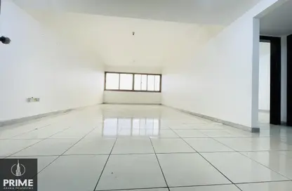 Apartment - 1 Bedroom - 1 Bathroom for rent in Madinat Zayed - Abu Dhabi