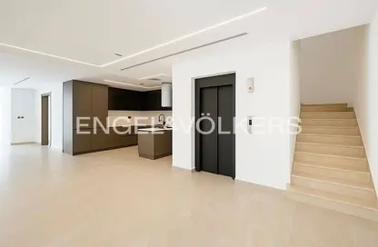 فيلا - 4 غرف نوم - 5 حمامات للبيع في مروة هومز 4 - الضاحية 10 - قرية الجميرا سركل - دبي