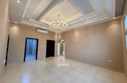 Apartment - 3 Bedrooms - 3 Bathrooms for rent in Mohamed Bin Zayed City - Abu Dhabi
