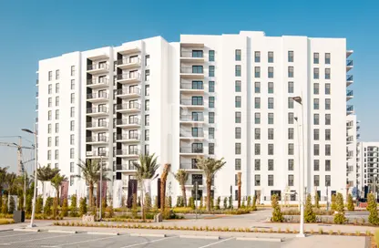 Apartment - 2 Bedrooms - 3 Bathrooms for sale in Waters Edge - Yas Island - Abu Dhabi