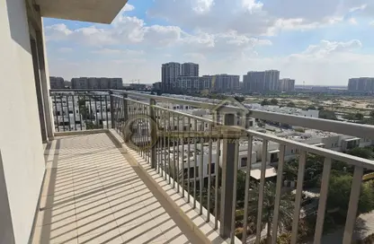 Balcony image for: Apartment - 3 Bedrooms - 4 Bathrooms for rent in Zahra Apartments 1A - Zahra Apartments - Town Square - Dubai, Image 1