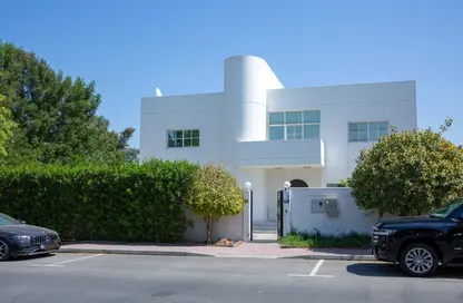 Villa - 4 Bedrooms - 3 Bathrooms for rent in Jumeirah 2 Villas - Jumeirah 2 - Jumeirah - Dubai