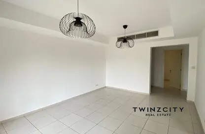 Villa - 2 Bedrooms - 2 Bathrooms for sale in Springs 11 - The Springs - Dubai