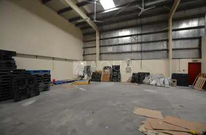 Warehouse - Studio - 1 Bathroom for rent in Al Qusais Industrial Area 4 - Al Qusais Industrial Area - Al Qusais - Dubai