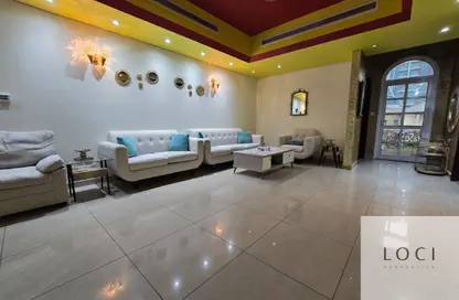 فيلا - 5 غرف نوم - 7 حمامات للايجار في فيلات الجاليري - قمم النصر - مدينة دبي الرياضية - دبي