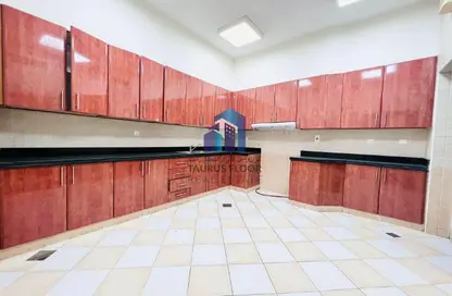 Townhouse - 3 Bedrooms - 4 Bathrooms for rent in Abu Hail Road - Abu Hail - Deira - Dubai