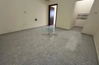 شقة - غرفة نوم - 1 حمام للايجار في مركز محمد بن زايد - مدينة محمد بن زايد - أبوظبي