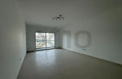 Apartment - 2 Bedrooms - 3 Bathrooms for rent in Oxford Building - Jumeirah Village Circle - Dubai
