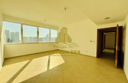 Apartment - 2 Bedrooms - 2 Bathrooms for rent in Habib Bank Tower - Muroor Area - Abu Dhabi