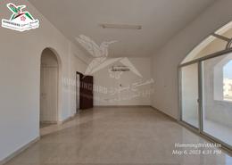 Villa - 5 bedrooms - 6 bathrooms for rent in Al Dafeinah - Asharej - Al Ain