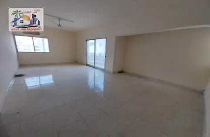 شقة - 2 غرف نوم - 2 حمامات للايجار في ميدان الرولة - منطقة الرولة - الشارقة