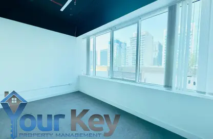 Office Space - Studio - 1 Bathroom for rent in Capital Golden Tower - Business Bay - Dubai