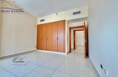 Apartment - 3 Bedrooms - 3 Bathrooms for rent in Al Barsha 1 - Al Barsha - Dubai