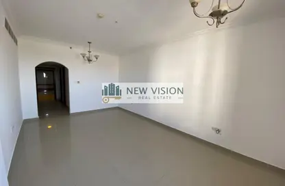 Apartment - 2 Bedrooms - 3 Bathrooms for rent in Al Qulaya'ah - Al Sharq - Sharjah