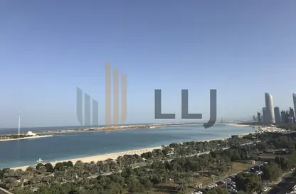 شقة - 4 غرف نوم - 5 حمامات للايجار في ابراج الساحل - شارع الكورنيش - أبوظبي