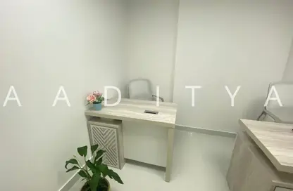 Office Space - Studio - 1 Bathroom for rent in Silver Home Building - Hor Al Anz - Deira - Dubai