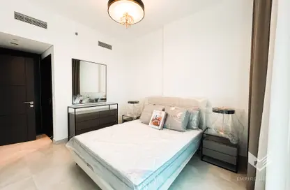 شقة - غرفة نوم - 2 حمامات للايجار في زا باراجون لآي جي او - الخليج التجاري - دبي