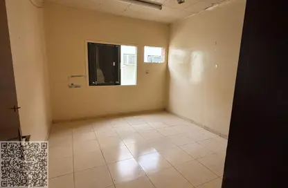 سكن عمال - استوديو - 8 حمامات للايجار في الجرف الصناعية 1 - الجرف الصناعية - عجمان