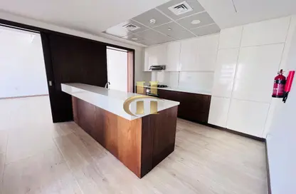 شقة - 2 غرف نوم - 3 حمامات للبيع في بناية هاميني - قرية الجميرا سركل - دبي