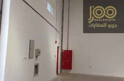 مستودع - استوديو - 1 حمام للايجار في أم الثعوب - أم القيوين