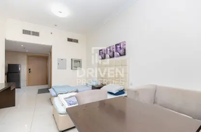 Living Room image for: Apartment - 1 Bathroom for sale in Lincoln Park - Sheffield - Lincoln Park - Arjan - Dubai, Image 1