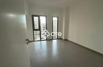 Apartment - 1 Bedroom - 1 Bathroom for sale in Hayat Boulevard-2A - Hayat Boulevard - Town Square - Dubai