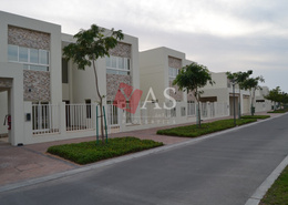 Beach Front 5 Bedroom Villa For Rent in Bermuda
