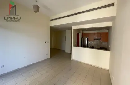 Apartment - 3 Bedrooms - 2 Bathrooms for rent in The Views 2 - The Views - Dubai