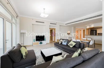 Apartment - 3 Bedrooms - 4 Bathrooms for rent in Al Das - Shoreline Apartments - Palm Jumeirah - Dubai