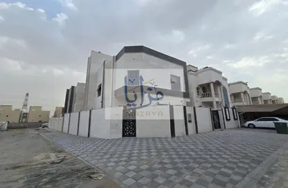 Villa - 3 Bedrooms - 5 Bathrooms for sale in Al Yasmeen 1 - Al Yasmeen - Ajman