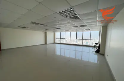 Empty Room image for: Office Space - Studio - 1 Bathroom for rent in Julphar Commercial Tower - Julphar Towers - Al Nakheel - Ras Al Khaimah, Image 1