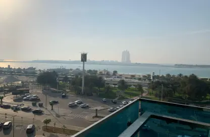 Apartment - 3 Bedrooms - 4 Bathrooms for rent in Al Sahel Towers - Corniche Road - Abu Dhabi