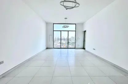 شقة - 2 غرف نوم - 3 حمامات للايجار في مبنى ربدان - مدينة السيارات - دبي