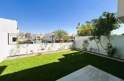 Villa - 4 Bedrooms - 5 Bathrooms for sale in West Village - Al Furjan - Dubai