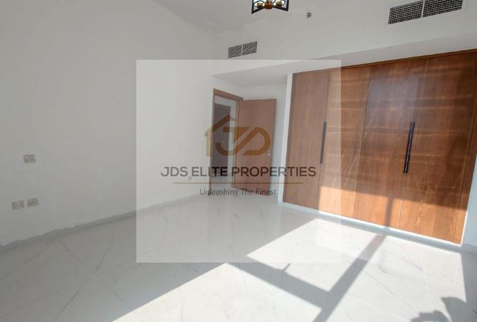 15695238 - صورة العقار 2