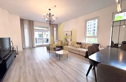 Apartment - 2 Bedrooms - 3 Bathrooms for sale in Lamtara 1 - Madinat Jumeirah Living - Umm Suqeim - Dubai