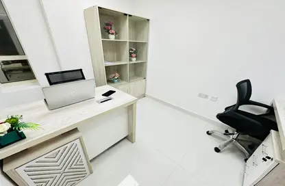 Office Space - Studio - 1 Bathroom for rent in Silver Home Building - Hor Al Anz - Deira - Dubai
