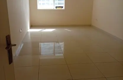 Apartment - 2 Bedrooms - 2 Bathrooms for rent in Al Khan Lagoon Tower - Al Khan Lagoon - Al Khan - Sharjah