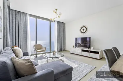 Living Room image for: Apartment - 2 Bedrooms - 2 Bathrooms for rent in 5242 Tower 1 - 5242 - Dubai Marina - Dubai, Image 1