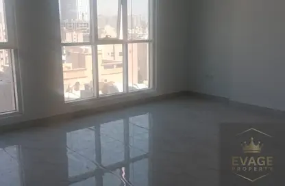 Apartment - 2 Bedrooms - 2 Bathrooms for rent in Corniche Tower - Ajman Corniche Road - Ajman
