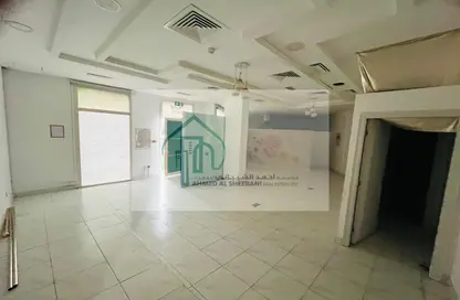 Shop - Studio - 1 Bathroom for rent in England Cluster - International City - Dubai