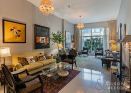 Living Room image for: Apartment - 3 bedrooms - 4 bathrooms for sale in Trident Bayside - Dubai Marina - Dubai, Image 1