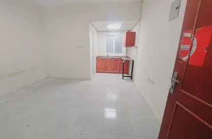 Apartment - Studio - 1 Bathroom for rent in Al Shamsi 2 - Muwaileh Commercial - Sharjah