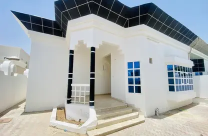 Villa - 3 Bedrooms - 5 Bathrooms for rent in Al Maqam - Al Ain