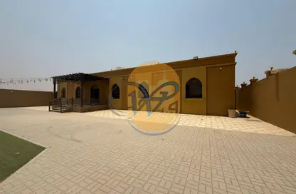 فيلا - 3 غرف نوم - 2 حمامات للايجار في الرفاع - رأس الخيمة