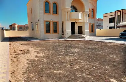 Villa - 5 Bedrooms - 6 Bathrooms for sale in Al Rahmaniya 4 - Al Rahmaniya - Sharjah