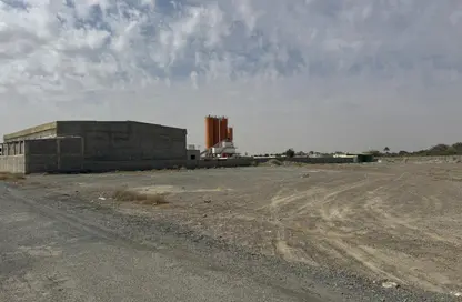 أرض - استوديو - 2 حمامات للبيع في المنامة - عجمان