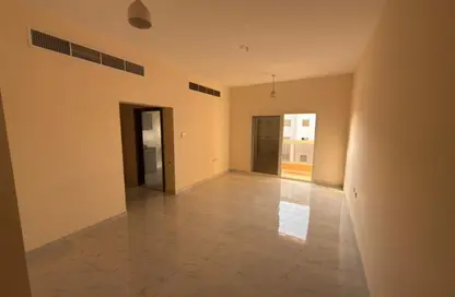 شقة - غرفة نوم - 2 حمامات للايجار في الجرف 3 - الجرف - عجمان وسط المدينة - عجمان شقة - غرفة نوم - 2 حمامات للايجار في الجرف 3 - الجرف - عجمان وسط المدينة - عجمان